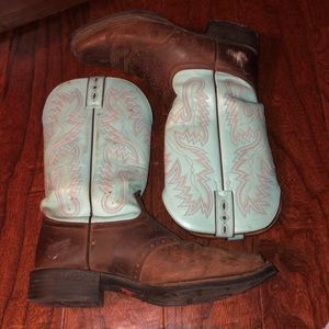 Women’s cowboy boots